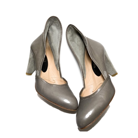 Té Casan Limited Edition Pumps - Picture 4 of 7